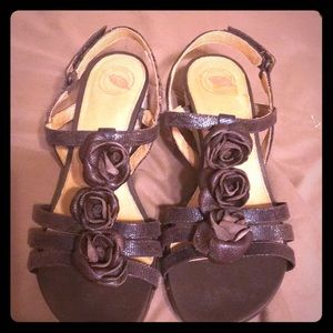 Nurture Brown leather sandals